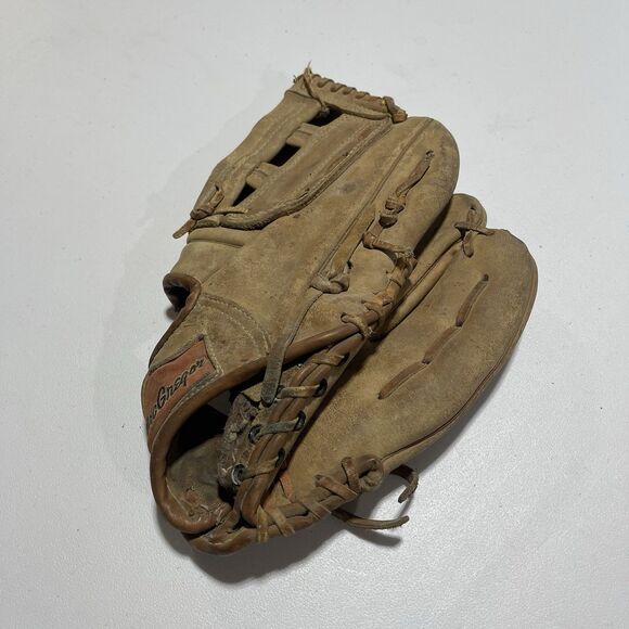 Vintage MacGregor Baseball Glove Right Handed Thrower - Picture 7 of 7
